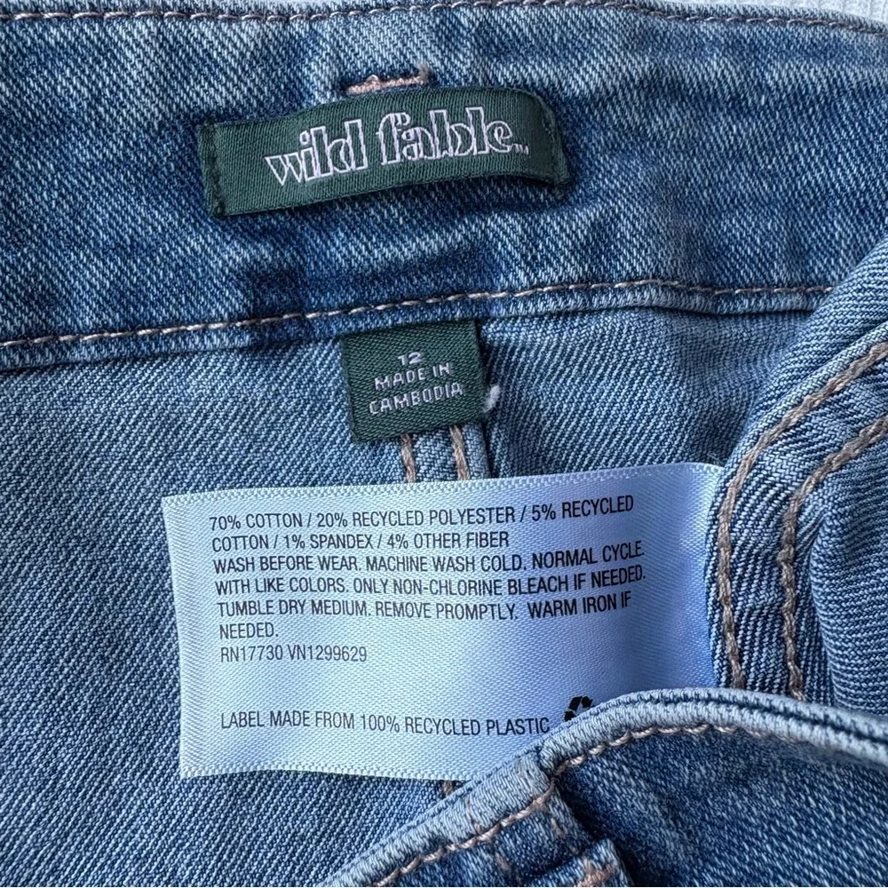 Wild Fable Super High-Rise Jean Shorts Medium Wash No Pockets